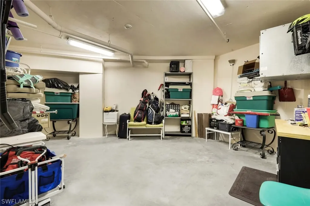 455 Cove Tower Drive Naples FL 34110