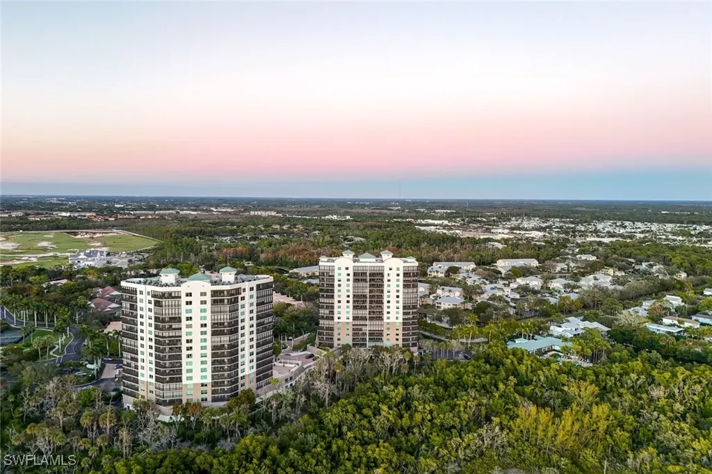 455 Cove Tower Drive Naples FL 34110