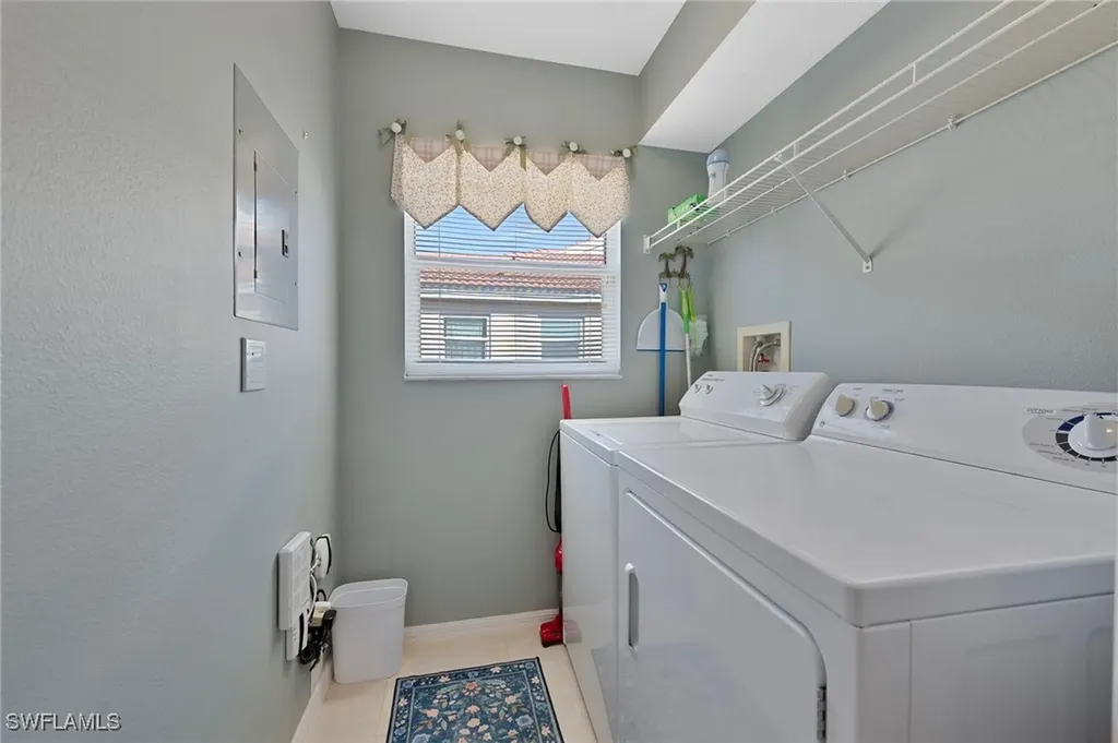 6496 Huntington Lakes Circle Naples FL 34119