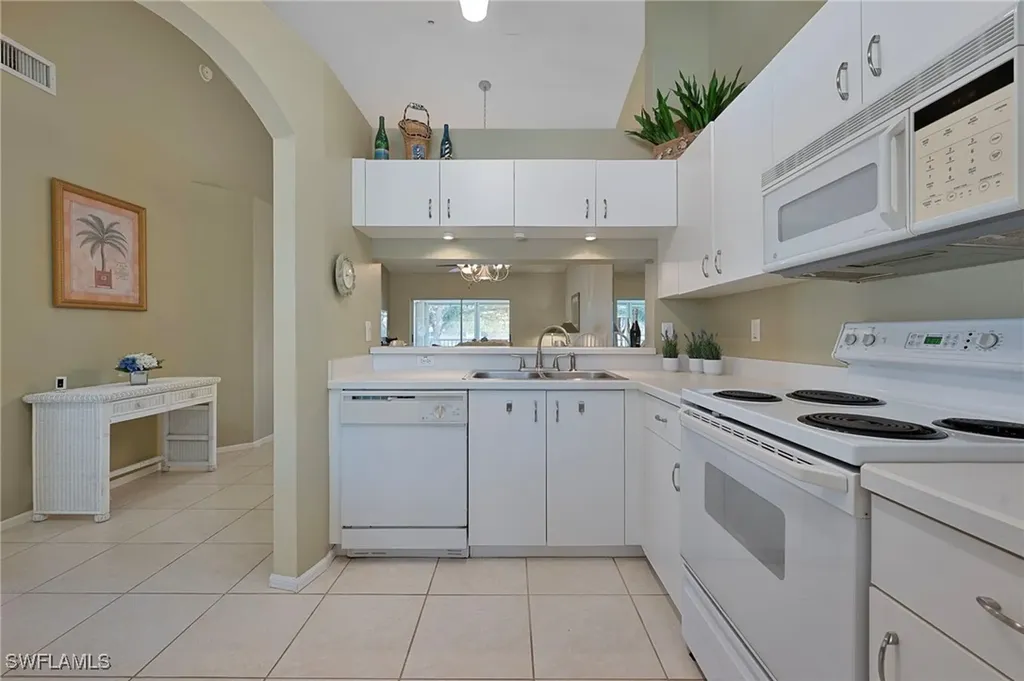 6496 Huntington Lakes Circle Naples FL 34119