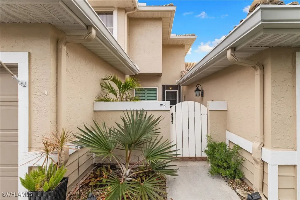 327 Emerald Bay Circle Naples FL 34110