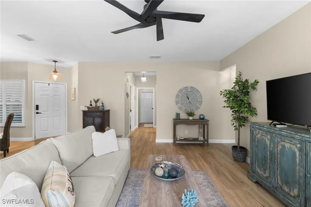 327 Emerald Bay Circle Naples FL 34110