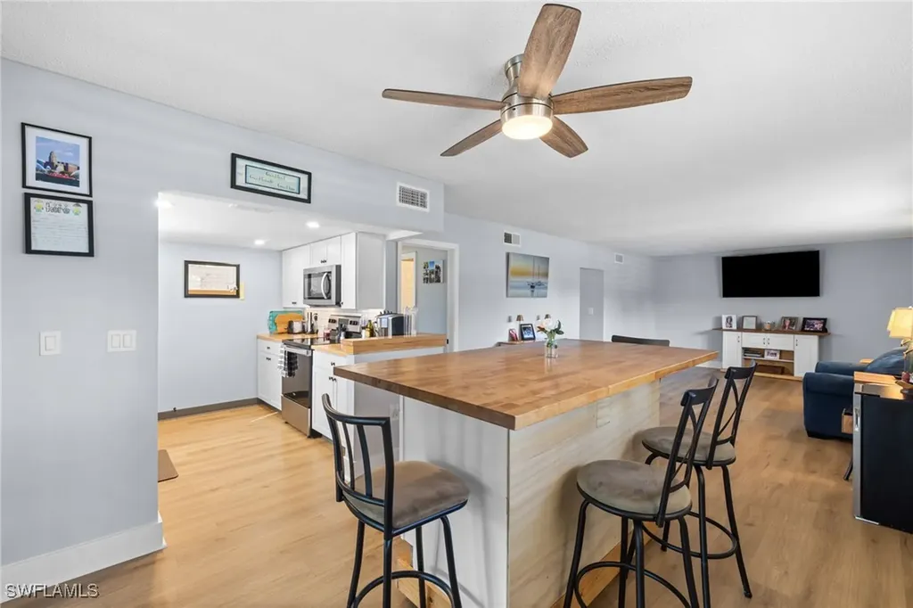 1686 Blue Point Avenue Naples FL 34102