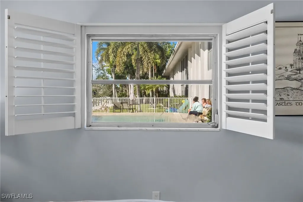 1686 Blue Point Avenue Naples FL 34102