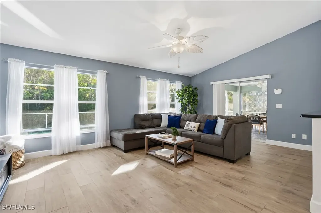 272 Johnnycake Drive Naples FL 34110