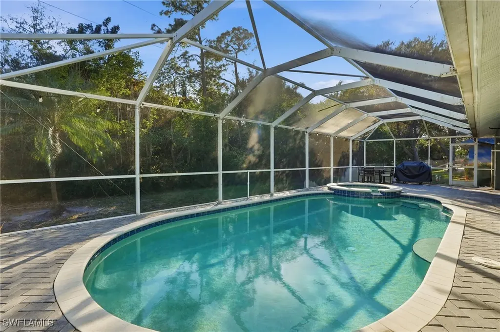 272 Johnnycake Drive Naples FL 34110