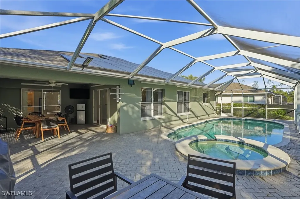 272 Johnnycake Drive Naples FL 34110