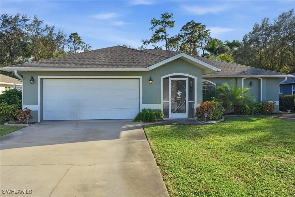 272 Johnnycake Drive Naples FL 34110