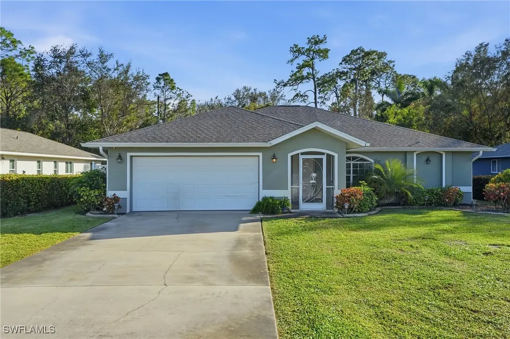 272 Johnnycake Drive Naples FL 34110