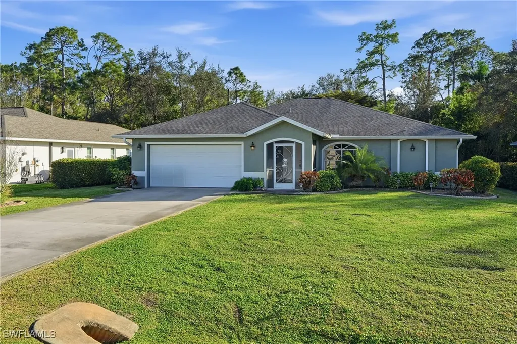 272 Johnnycake Drive Naples FL 34110
