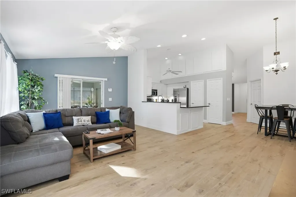 272 Johnnycake Drive Naples FL 34110