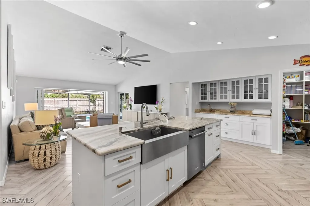 2467 Pine Woods Circle Naples FL 34105