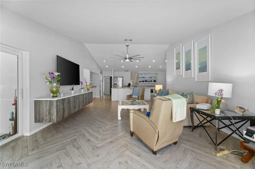 2467 Pine Woods Circle Naples FL 34105