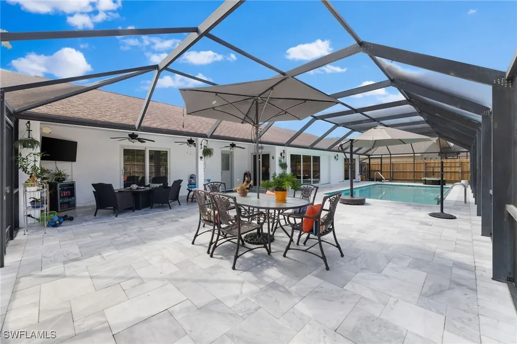 2467 Pine Woods Circle Naples FL 34105