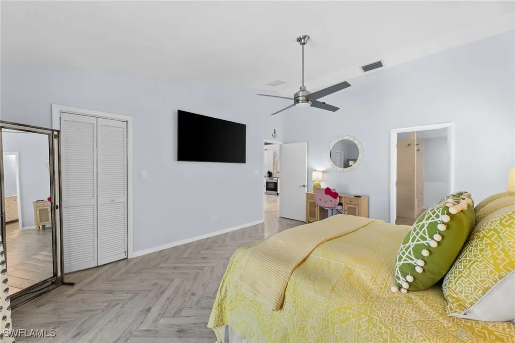 2467 Pine Woods Circle Naples FL 34105