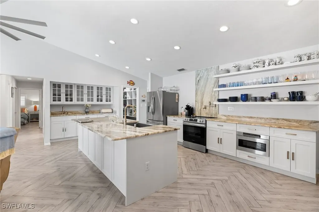 2467 Pine Woods Circle Naples FL 34105