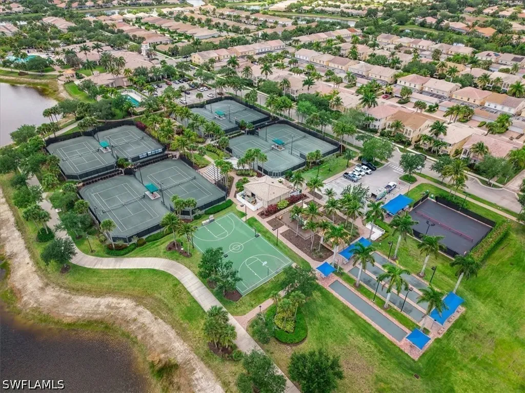 7558 Rozzini Lane Naples FL 34114
