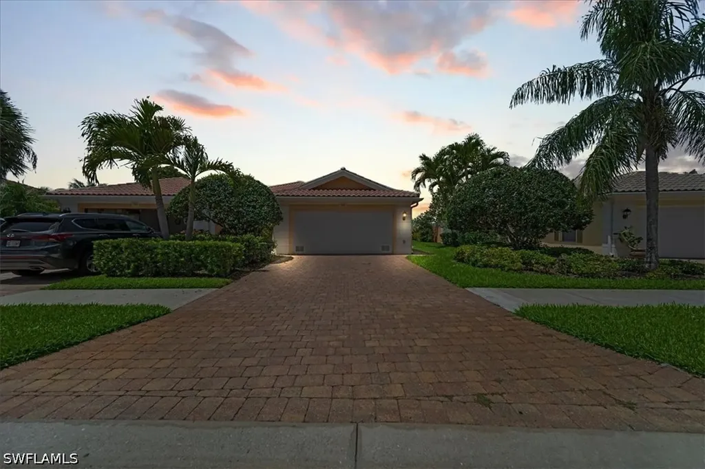 7558 Rozzini Lane Naples FL 34114