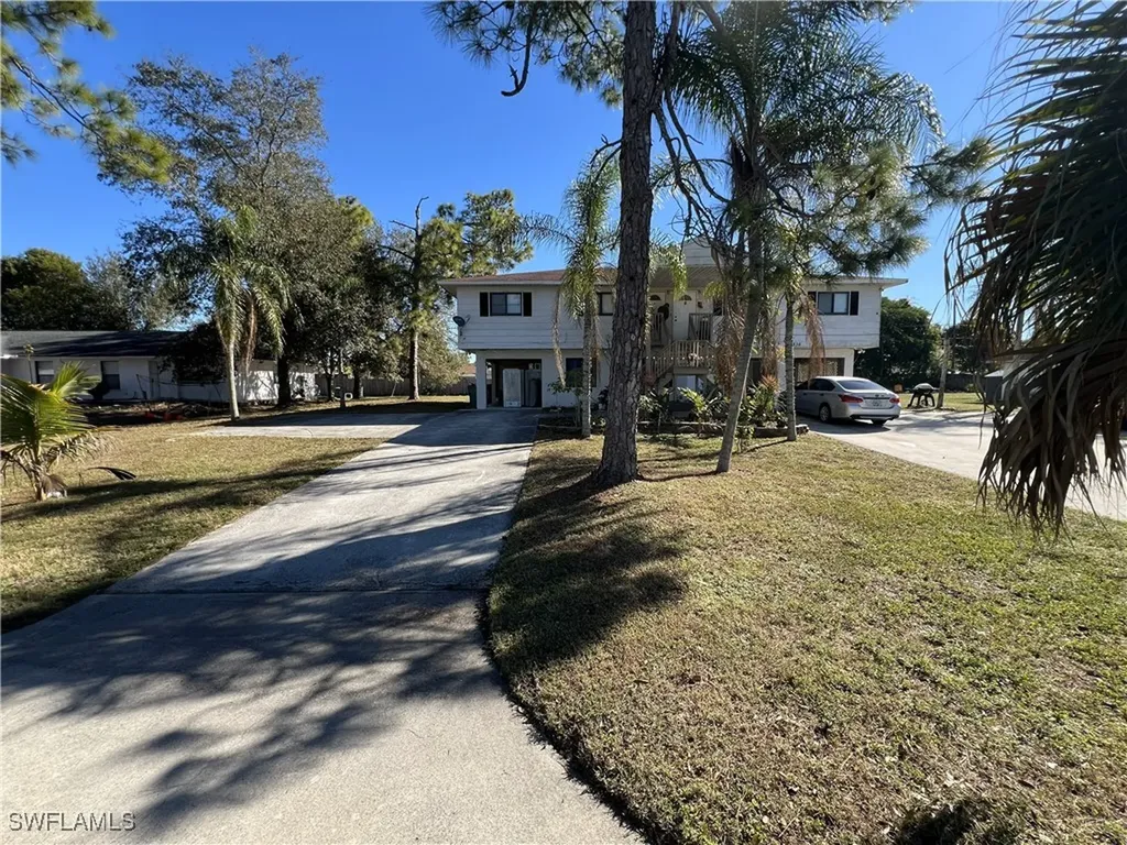 2836 Tropicana Boulevard Naples FL 34116