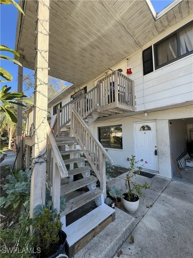 2836 Tropicana Boulevard Naples FL 34116