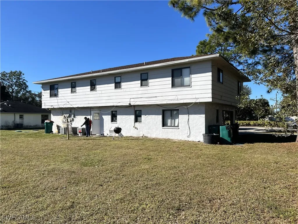 2836 Tropicana Boulevard Naples FL 34116