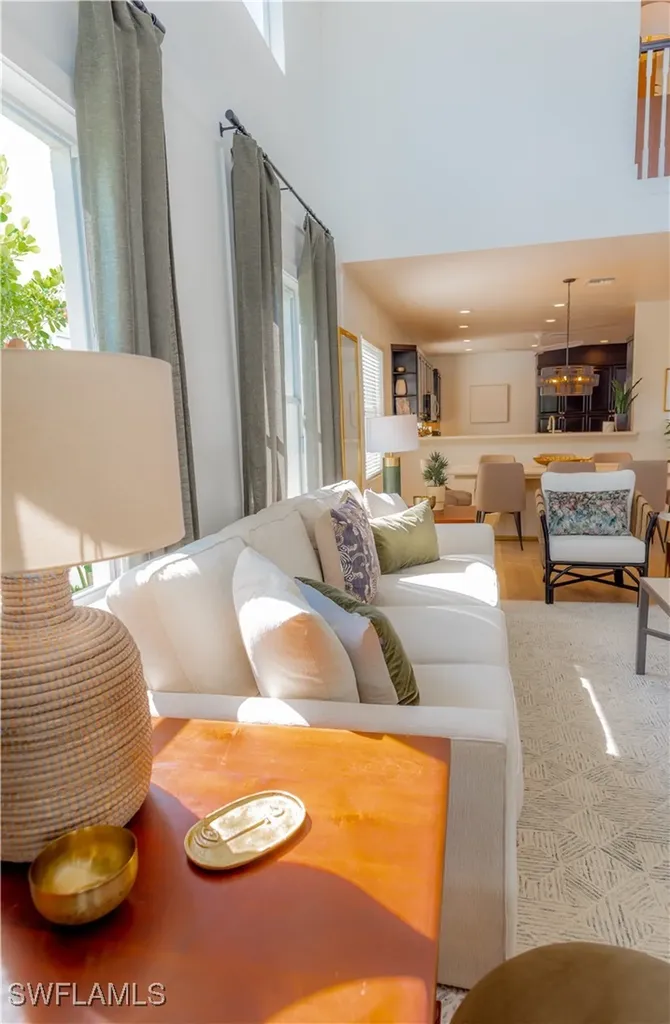 10082 Vanderbilt Drive Naples FL 34108