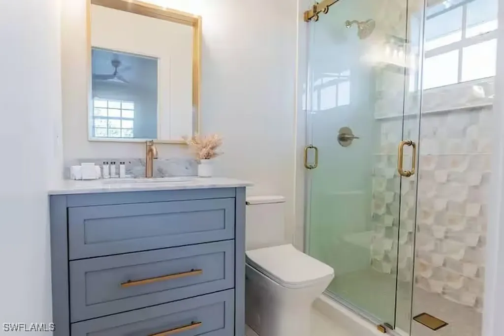 10082 Vanderbilt Drive Naples FL 34108