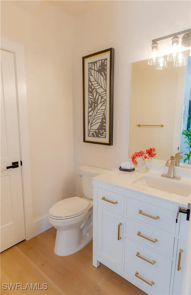 10082 Vanderbilt Drive Naples FL 34108