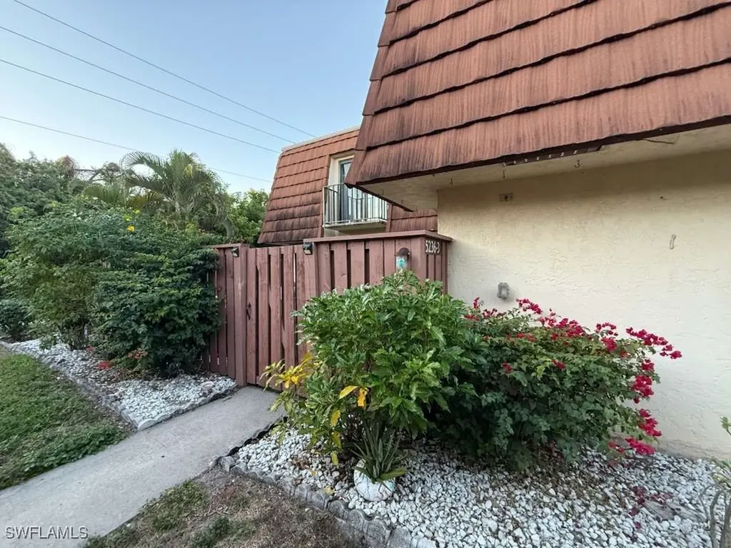 5236 Cedarbend Drive Fort Myers FL 33919