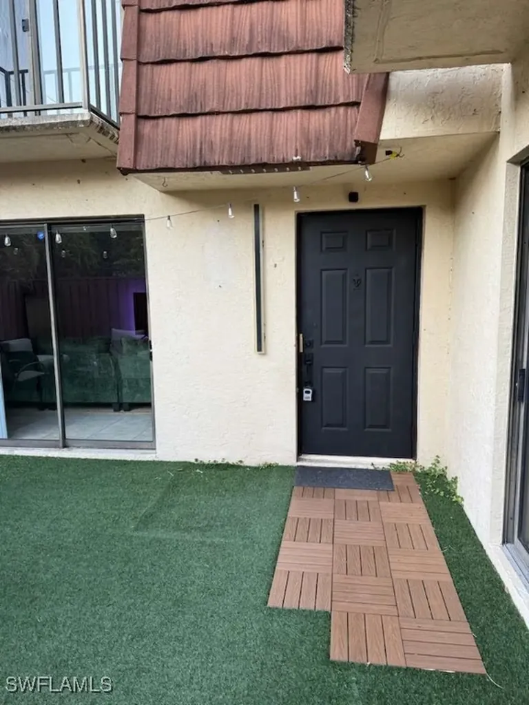 5236 Cedarbend Drive Fort Myers FL 33919