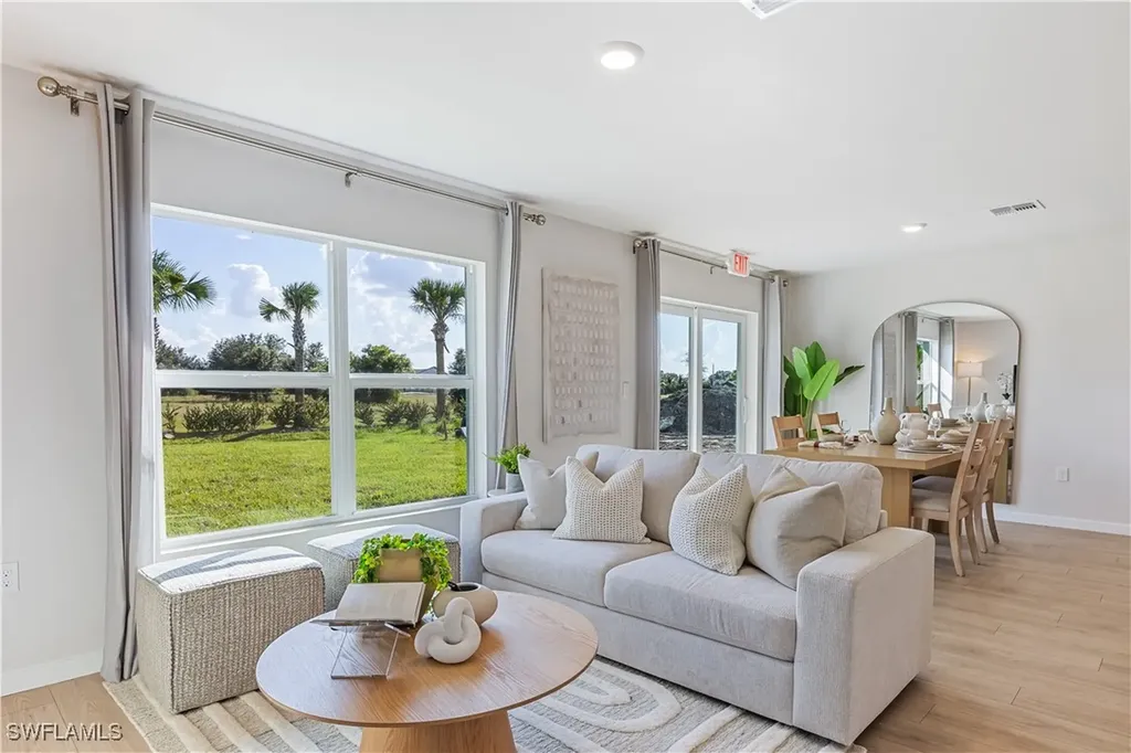 647 NW 29th Street Cape Coral FL 33993