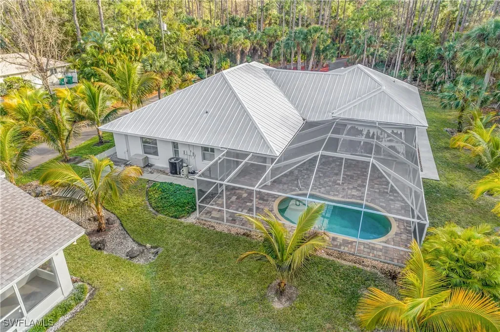 5099 Tallowood Way Naples FL 34116
