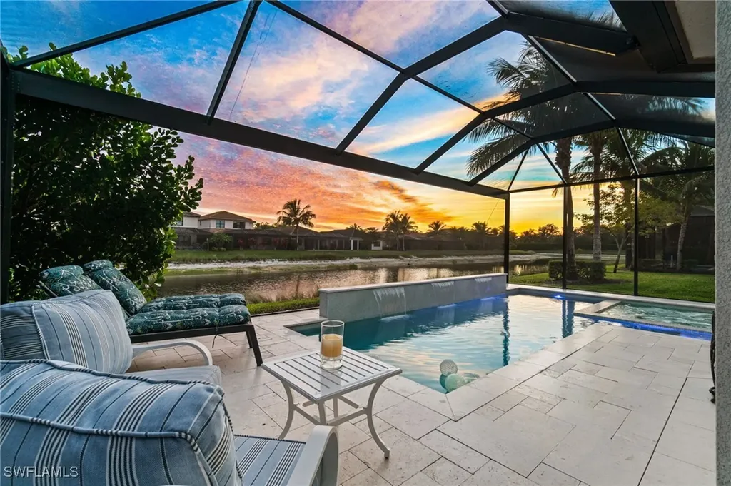 Naples FL, 4318 Aurora Street