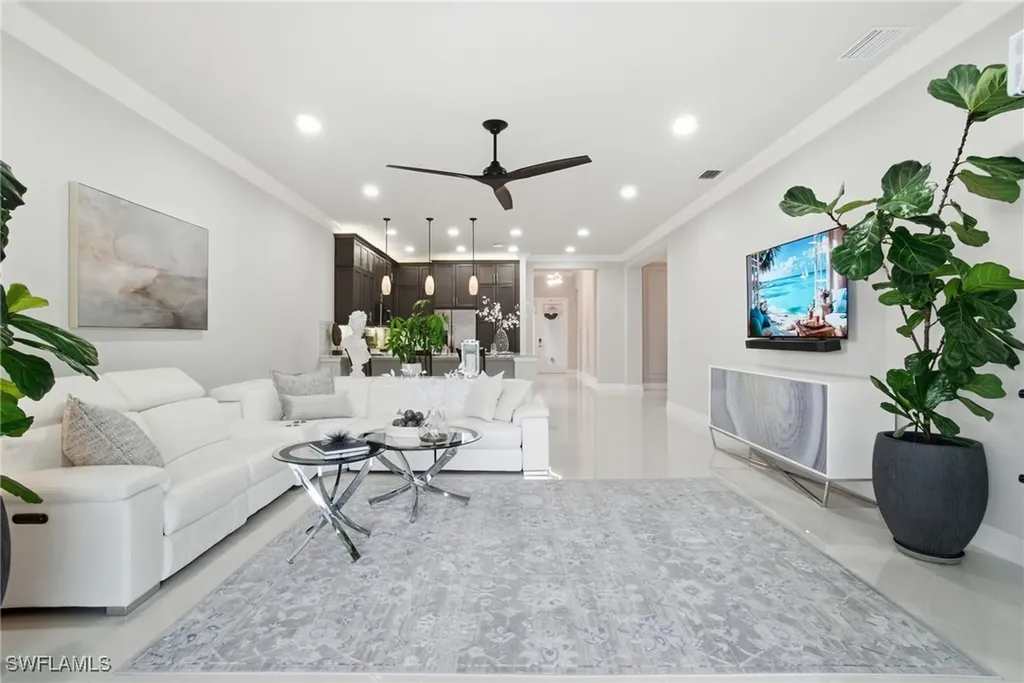 4318 Aurora Street Naples FL 34119