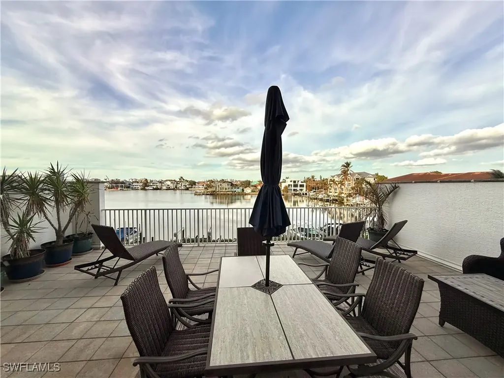 410 Flagship Drive Naples FL 34108