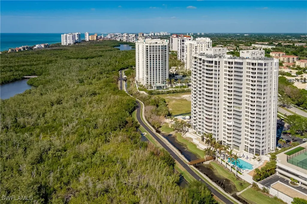 6849 Grenadier Boulevard Naples FL 34108