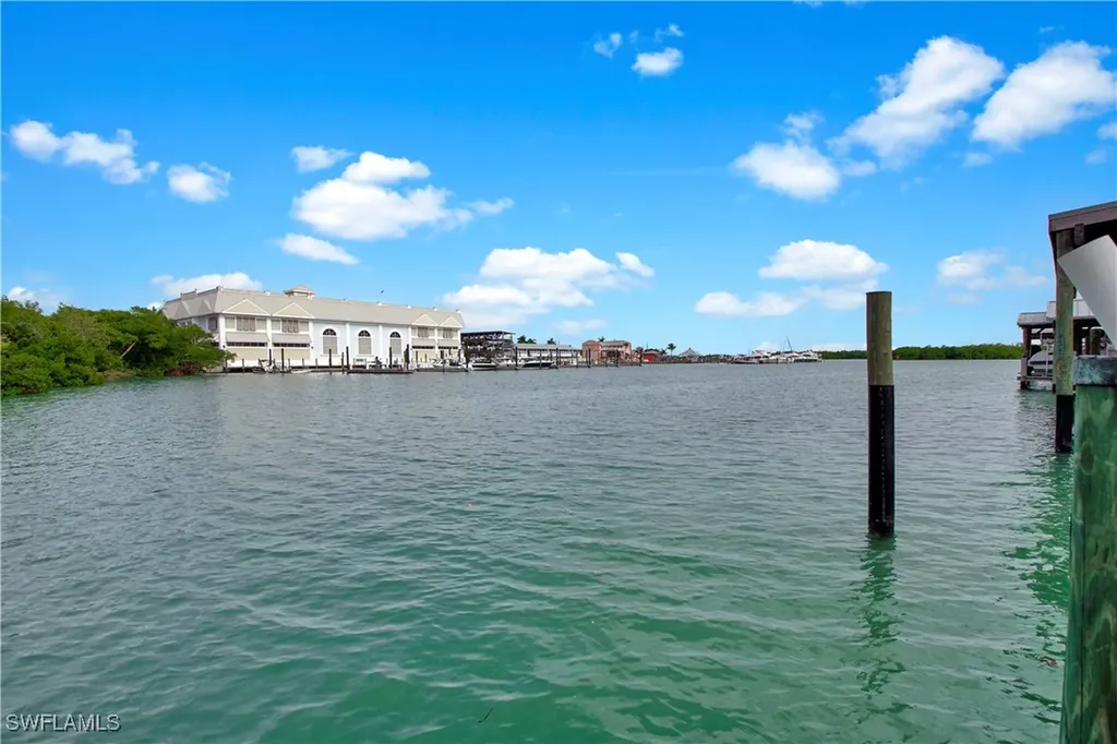 101 Pago Pago Drive E Naples FL 34113