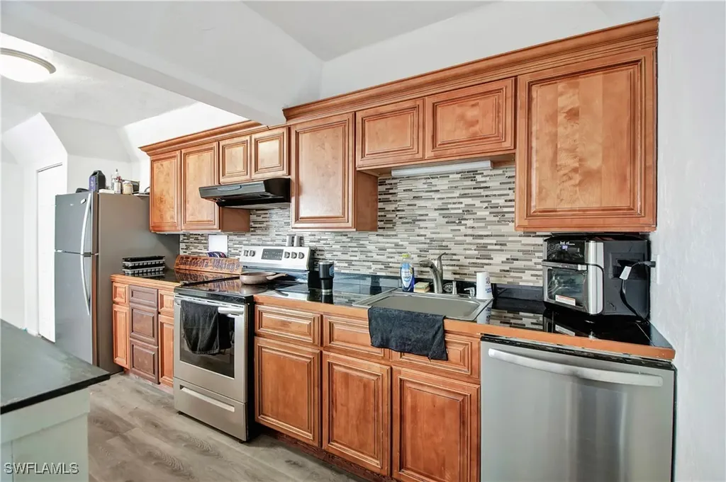 101 Pago Pago Drive E Naples FL 34113