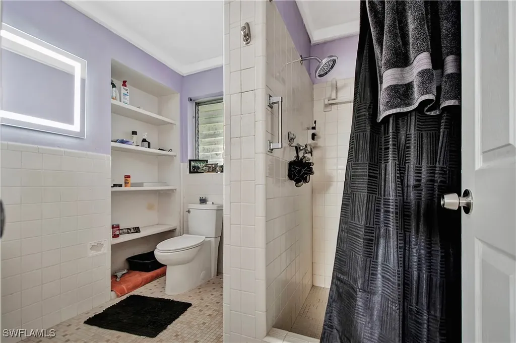101 Pago Pago Drive E Naples FL 34113
