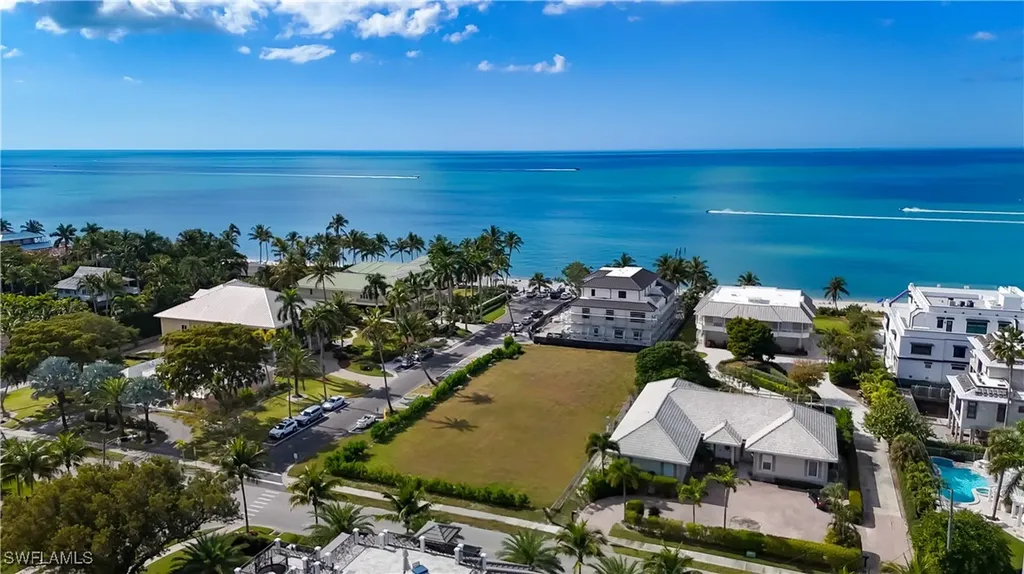 280 Gulf Shore Boulevard S Naples FL 34102