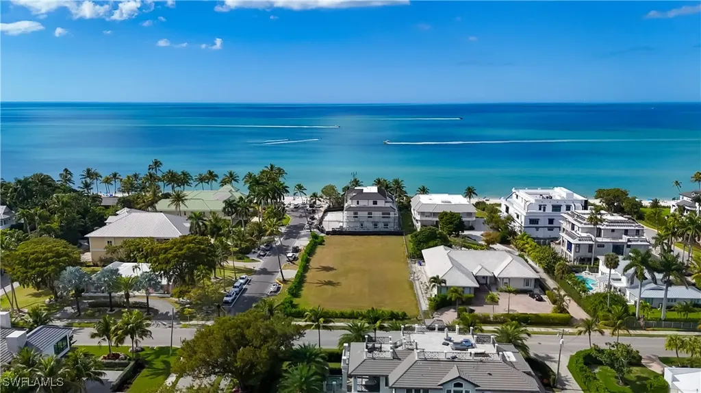 280 Gulf Shore Boulevard S Naples FL 34102