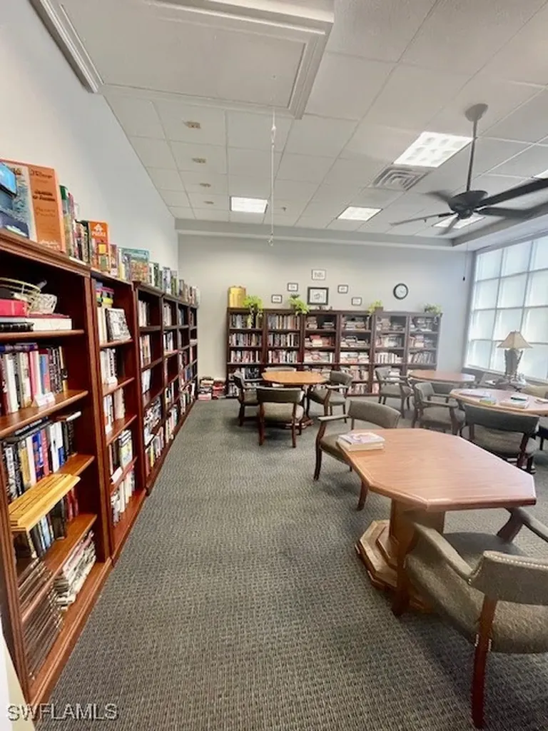 29 High Point Circle E Naples FL 34103