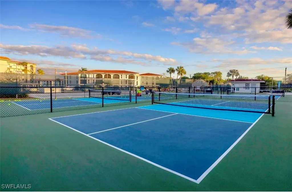 29 High Point Circle E Naples FL 34103
