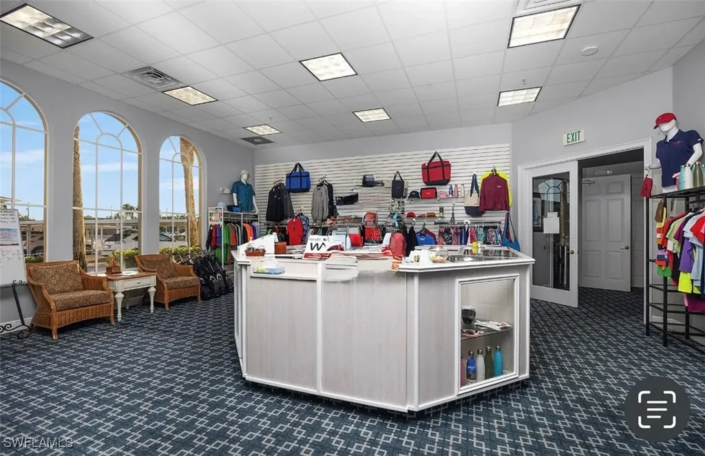 29 High Point Circle E Naples FL 34103