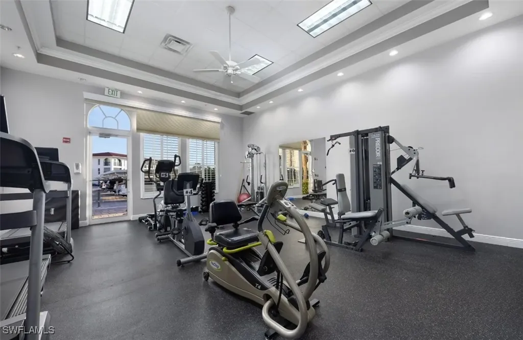 29 High Point Circle E Naples FL 34103
