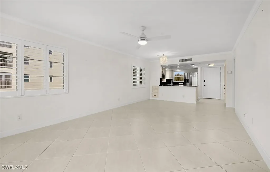 29 High Point Circle E Naples FL 34103