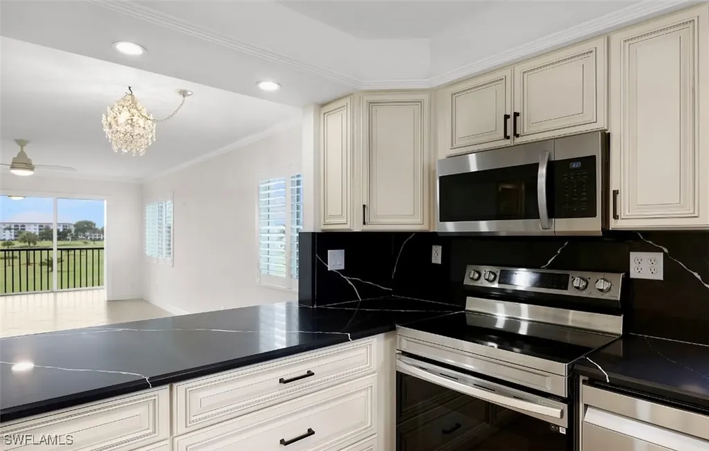 29 High Point Circle E Naples FL 34103