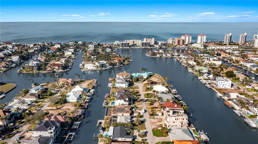 418 Seabee Avenue Naples FL 34108