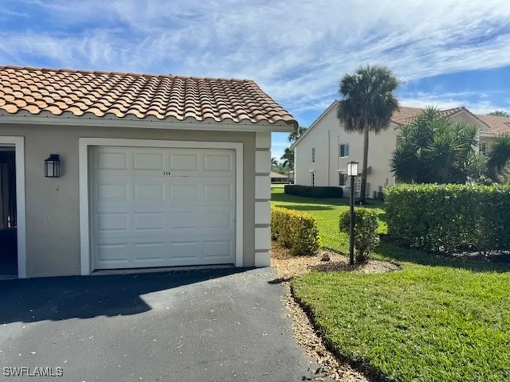 5940 Cranbrook Way Naples FL 34112