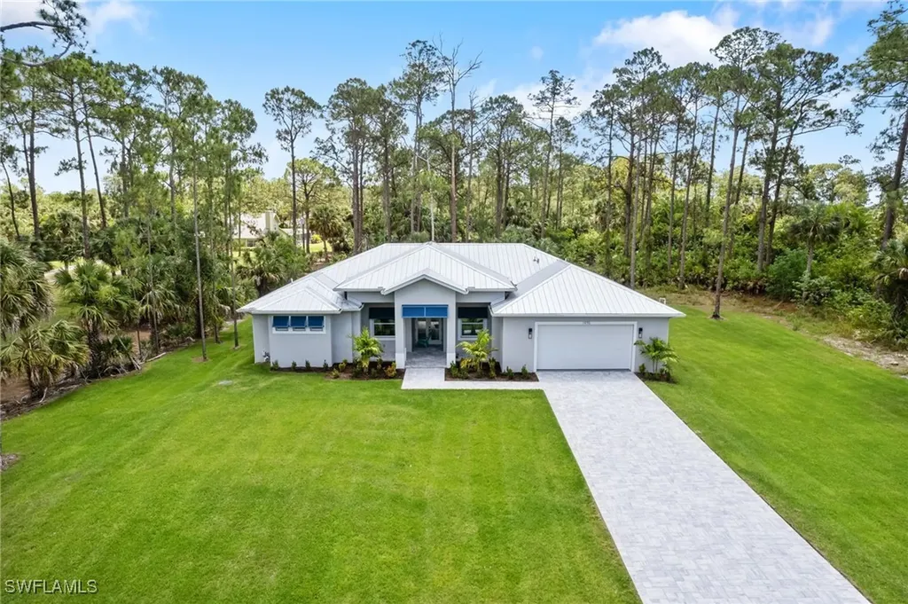 1970 17th Street SW Naples FL 34117